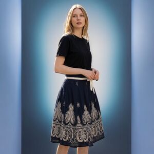 Silver Sequins Embroidered Black Ivory Paisley Print Midi Skirt Vintage Sz 6